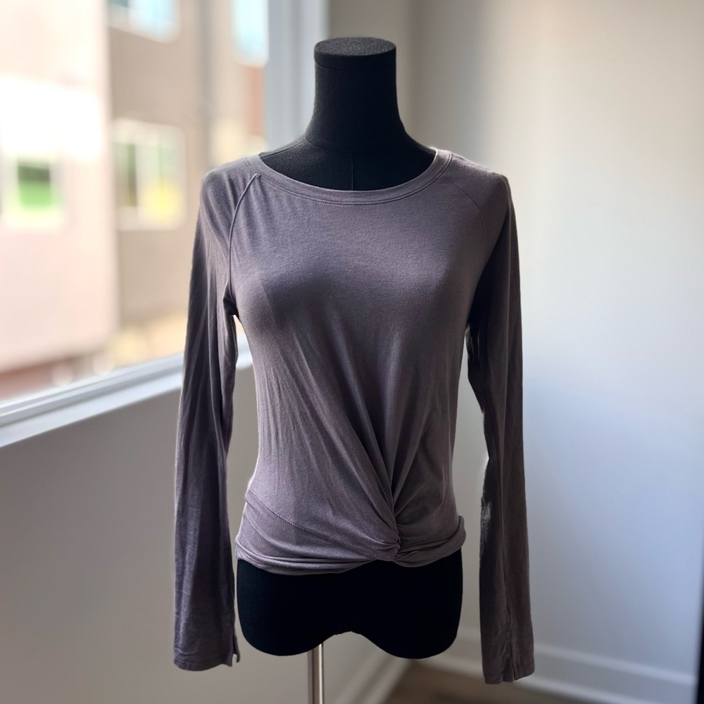 SOLD • CALIA by Carrie Underwood Lilac Gray Top in XS